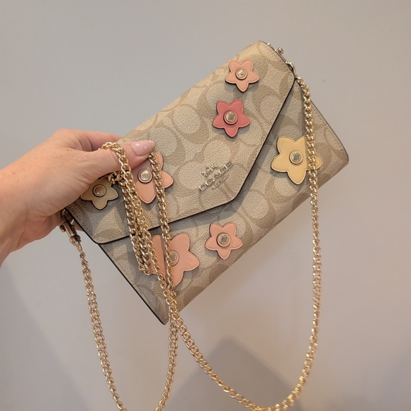 Brand New Coach Beige Floral Women's Bag - Picture 13 of 13